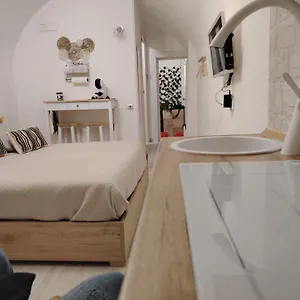La Petite Maison , Bari Italia
